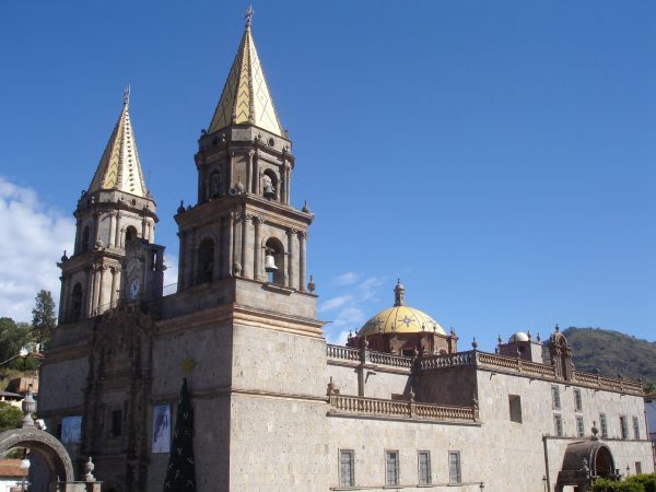 Cathedral Basilica of Our Lady of Rosary, Talpa de Allende Jalisco, Mexico. Photo by Jrobertiko