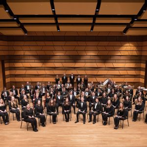 Group Photo of Symphonic Band with Dr. T. André Feagin