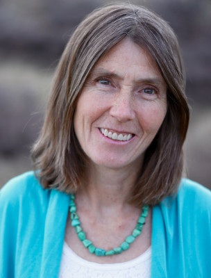 Laura Raynolds