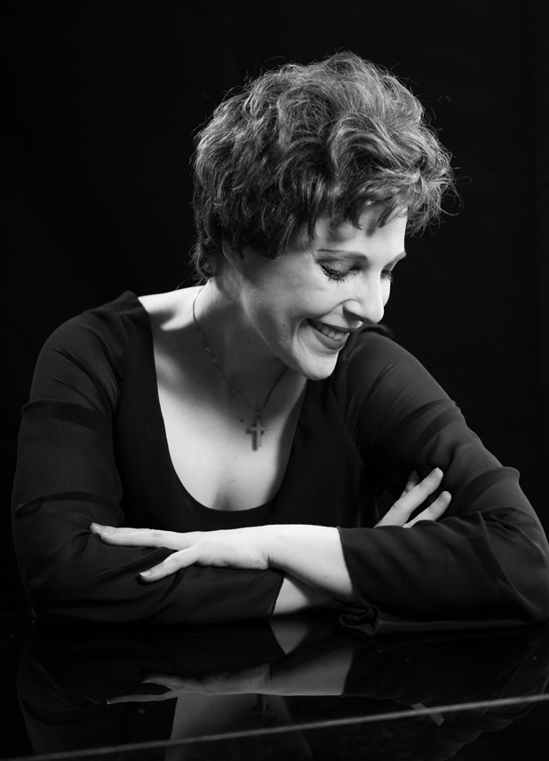 Alumni Series Concert: <em>Pure Piaf</em> with Britta Laree